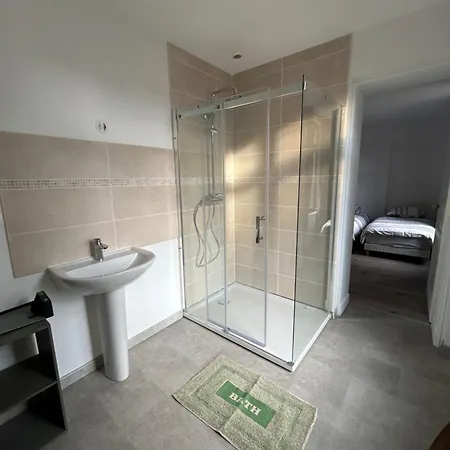 Les Nids * Διέππη